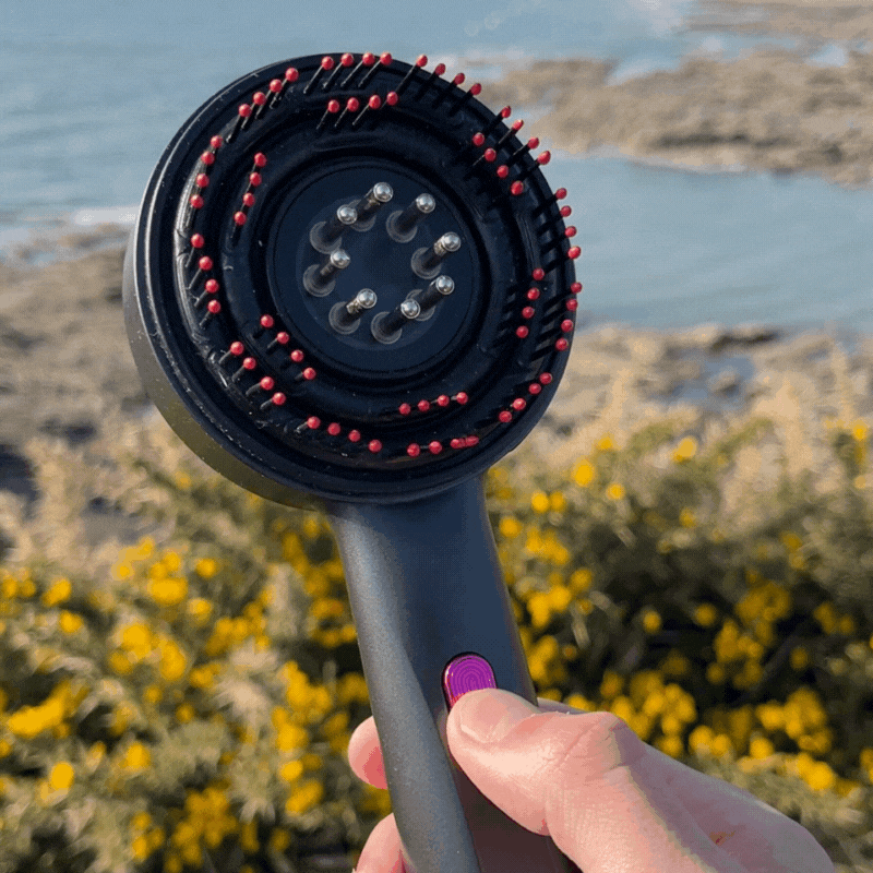 Luminous Therapy Brush